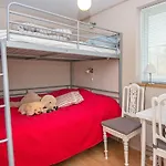 8 Person In Logstor * Løgsted