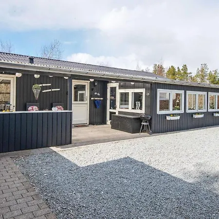 Holiday home 8 Person In L Gst R