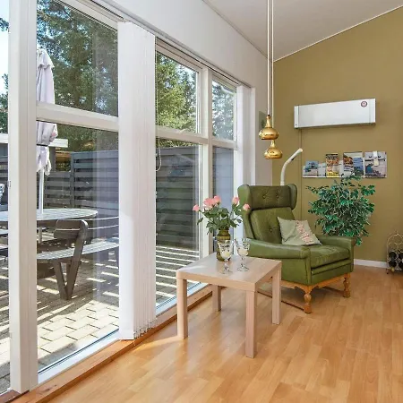 Holiday home 8 Person In L Gst R