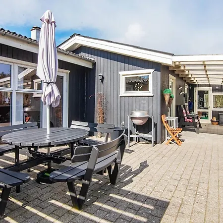 Holiday home Secluded Forest Haven-by Traum