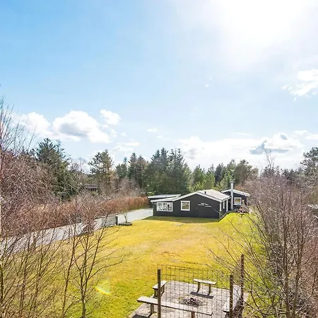 Secluded Forest Haven-by Traum Holiday home *