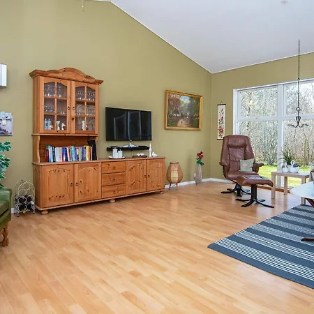 Secluded Forest Haven-by Traum Løgsted