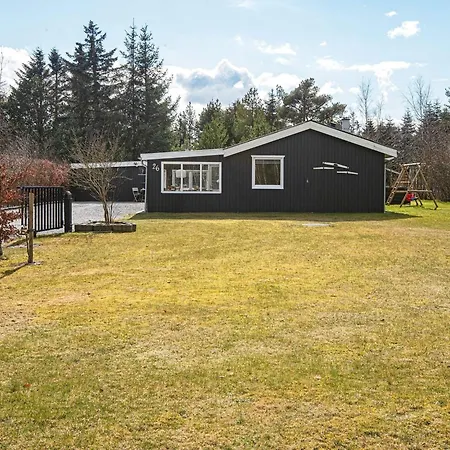 Holiday home Løgstør XVII * Løgsted